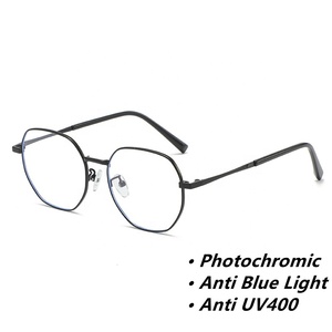 Lunettes photochromiques anti-lumière bleue pour femmes, monture ronde en métal argenté et noir, Lunettes PhotoGrey Pour Femme, Lonette Photogre - Product Image 2