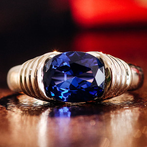 Anello da Matrimonio con Zaffiro Blu in Stile Indiano con Castone a Lunetta per Uomo in Oro 10k 14k 18k da Fabbrica Cinese - Product Image 2