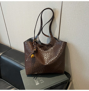 Bolsa de Mano de Gran Capacidad, Estilo Retro, de Cuero Genuino, Tejida, para Mujer - Product Image 3