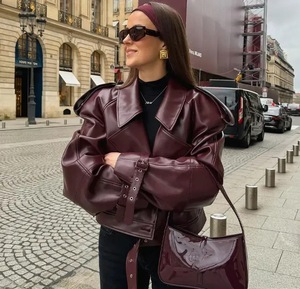 Nouvelle <span class=keywords><strong>veste</strong></span> en similicuir vintage streetwear à manches longues pour <span class=keywords><strong>femme</strong></span>, col à revers, style décontracté, pour l'automne et l'hiver - Product Image 3