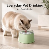 Vente en gros de gamelles flottantes pour animaux de compagnie en PP PC de 2 L avec plaque amovible pour chiens et chats