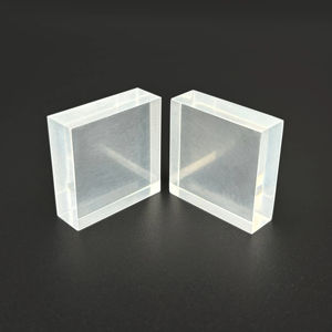 Ce:LYSO scintillator con efficienza luminosa - Product Image 1