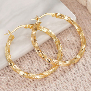 Orecchini a Cerchio in Metallo Texturizzato per Donne, Gioielli alla Moda Trendy Y2K - Product Image 3