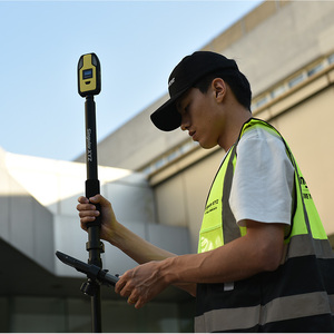 Singularxyz độ chính xác cao Mini gnss rtk Rover P2 cộng với 4000mAh 10h làm việc thiết bị <span class=keywords><strong>GPS</strong></span> cầm tay IMU thiết bị khảo sát đất rtk Rover - Product Image 2