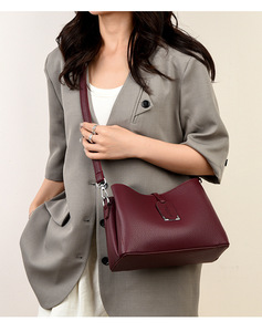 Nouveaux sacs messager de haute qualité pour femmes, sacs à main en cuir PU, sacs bandoulière, sacs à bandoulière de créateur pour femmes, sacs fourre-tout à poignée supérieure - Product Image 5