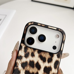 Mới độc đáo sang trọng báo in rắn kết cấu PU da trở lại da cảm thấy chống sốc điện thoại di động trường hợp bìa cho <span class=keywords><strong>Iphone</strong></span> 17 Pro Max - Product Image 4