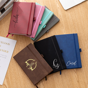 Carnets personnalisés A5 en cuir végétalien PU, couverture rigide, pages vierges, gravure laser, avec bande élastique et porte-stylo - Product Image 4