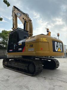 Excavatrice CAT 320d2l d'occasion - Prix abordable, performances excellentes. Prix raisonnable. - Product Image 4