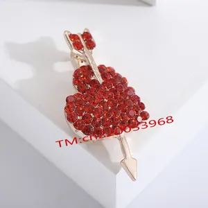 Valentine của ngày món quà hợp kim màu đỏ Rhinestone một mũi tên thông qua các trái tim Trâm thời trang Tính khí Hàn Quốc pin phù hợp với CAPE Khóa Pin