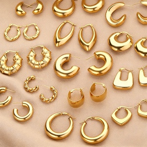 Pendientes de Aro en Forma de C de Acero Inoxidable Chapados en Oro de 18k de Alta Calidad para Mujer, Joyería Hipoalergénica - Product Image 1