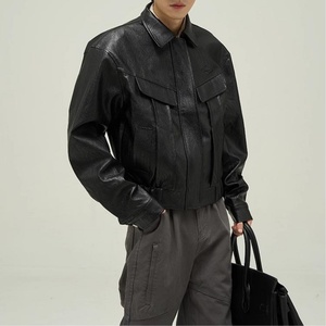 Veste en cuir PU noir rétro sur mesure, style streetwear, pour hommes, coupe ample, col à revers, veste décontractée, fabricant de vestes - Product Image 4