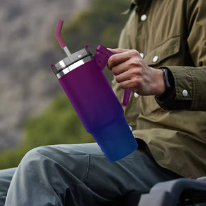 Nouvelle conception de vaisselle et d'articles ménagers : Bouteille isotherme en acier inoxydable de qualité alimentaire avec poignée, couleur dégradée - Product Image 5