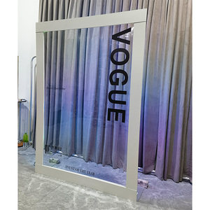 Boîte de cabine photo de magazine haut de gamme avec écran LCD et toile de fond décorative cadre blanc avec 2 portes petite pour l'expédition de la Saint-Valentin - Product Image 6