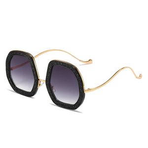 Lunettes de soleil surdimensionnées en métal de luxe avec logo personnalisé, monture large et cristaux brillants, pour femmes - Product Image 6
