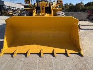 Cargador de ruedas Komatsu Wa380 de alta calidad, de segunda mano, buen rendimiento con motor central, cargador frontal a la venta - Product Image 3