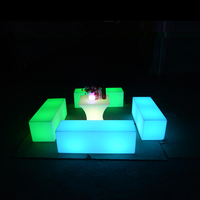 Chaise cube lumineuse moderne d'extérieur, mobilier de salle à manger rustique en plastique pour bar/hôtel/boîte de nuit, chaise de bar d'extérieur, banc lumineux