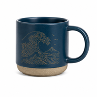 Mug à café en céramique personnalisé de 12 oz avec motif vague et montagne gravé au laser, tasse à thé en poterie bleue avec grande poignée