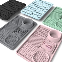 Tapis de léchage multi-motifs en silicone pour animaux de compagnie avec ventouse puissante, plateau d'alimentation lente pour chiens et chats, pour soulager l'anxiété et l'entraînement à l'alimentation