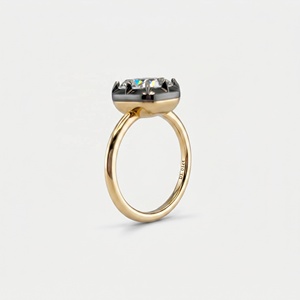 Anello Personalizzato con Diamante/Moissanite Taglio Cushion Stile Vecchia Miniera Georgiana, in Oro Massiccio 9K 14K 18K con Rodio Nero - Product Image 3