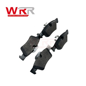 ชุดผ้าเบรกสำหรับรถเบนซ์ W204 C207 C200 C300 ระบบเบรกอัตโนมัติประสิทธิภาพสูง ชุดดิสก์เซรามิกหน้า - Product Image 3