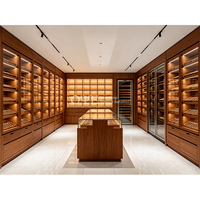 Humidor en verre sur mesure pour boutique de tabac, design classique fait main, armoire à cigares en cèdre espagnol