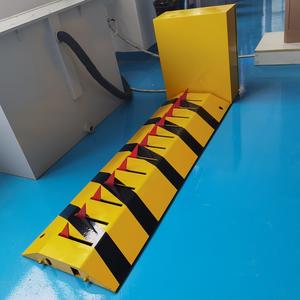 All'ingrosso pneumatico Killer equipaggiamento per la sicurezza stradale <span class=keywords><strong>Spike</strong></span> barriera per auto blocco pneumatico Killer - Product Image 6