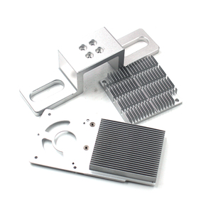 CNC機械加工による大型アルミ押出材LED高出力水冷ヒートシンク - Product Image 4