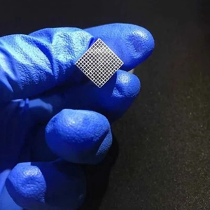 Bâton de cristal de silicate de lutétium et d'yttrium de qualité de recherche 428 Nm (Y,Lu)2SiO5 pour rayons X - Product Image 1