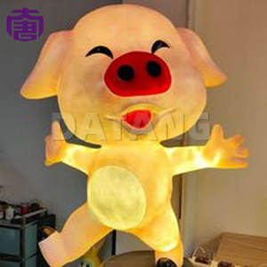 โคมไฟ LED รูปหมู 3 มิติ สำหรับคริสต์มาสและเทศกาลต่างๆ กันน้ำระดับ IP65 ไฟตกแต่งภูมิทัศน์กลางแจ้งสำหรับสวนสาธารณะและสวน - Product Image 3