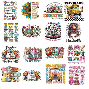 Oltre 100 Transfer Serigrafici <span class=keywords><strong>per</strong></span> <span class=keywords><strong>Insegnanti</strong></span>, Design <span class=keywords><strong>per</strong></span> <span class=keywords><strong>Insegnanti</strong></span>, Transfer Termici DTF, Adesivi Pronti da Applicare su Magliette - Product Image 1