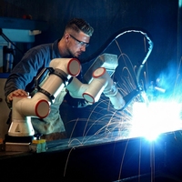 Bras de robot collaboratif articulé à 6 axes, Cobot haute capacité de charge pour des opérations industrielles polyvalentes et de précision