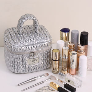 Trousse <span class=keywords><strong>de</strong></span> Maquillage <span class=keywords><strong>Femme</strong></span> Grande Capacité Colorée, Portable, en PU Imperméable, avec Design Plissé, Étui Cosmétique Léger et Tendance - Product Image 1