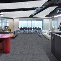 Dalles de moquette de bureau à poils bouclés en polypropylène, avec support en PVC, rembourrées, à poils courts, à motif rayé, pour usage commercial