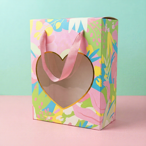 Caja de Regalo Rectangular de Papel Recubierto con Impresión Personalizada, Ventana en Forma de Corazón y Asa de Listón - Hecho en Vietnam - Product Image 1
