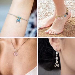 Breloques en émail à motif de lettres de dessin animé A-Z, pendentifs à 26 lettres anglaises en alliage de zinc, accessoires de bijoux DIY pour porte-clés - Product Image 6
