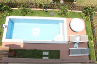 Chaise longue de luxe moderne d'extérieur à dossier haut pour bord de piscine, en plastique blanc avec structure métallique, idéale pour hôtels et villas