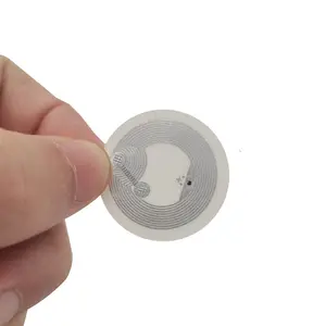 Top Sale ISO 14443A 13.56MHz 25mm round shape 144 byte Memory NTAG 213 Coated Paper Roll NFC Blank Label Sticker RFID Tag