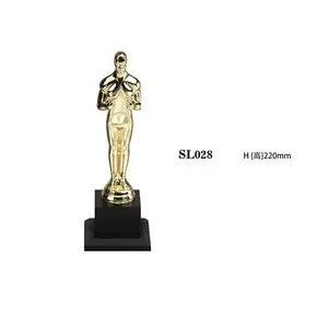 2020 Luxus Einzigartiges Design Hot Sale Vergoldete Oscar Trophy Metal Awards Trophy
