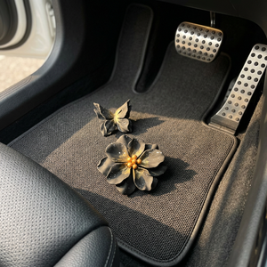 Diffuseur de parfum de luxe noir en forme de fleur pour voiture, clip de ventilation, pierre parfumée décorative, accessoire intérieur à évaporation naturelle - Product Image 6