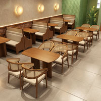 Chaise de salle à manger en bois avec dossier en canne et assise rembourrée en cuir – Chaise de restaurant moderne, mobilier en gros