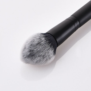 Spazzola obliqua per capelli in morbida fibra per capelli a doppia testa spazzola per ombretto in polvere per Make Up pennelli strumento di bellezza - Product Image 6