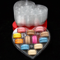 Vassoio per Macaron a Forma di Cuore con 12 Scomparti in PET, Coperchio a Scatto, Scatola Trasparente per Pasticceria, Regalo di San Valentino