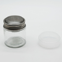 Pot à épices cylindrique en verre de 120 ml avec filtre en maille d'acier inoxydable pour poudre, avec couvercle en plastique PP transparent