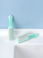 Brosse de nettoyage multi-usages avec poignée ergonomique en plastique, poils en nylon, personnalisable OEM, design antidérapant pour usage domestique