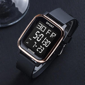 Montre de sport numérique multifonctionnelle pour homme, nouvelle mode, avec alarme lumineuse pour activités de plein air, en plastique, vente en gros - Product Image 2