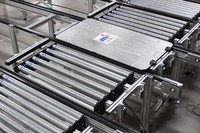 Convoyeur à rouleaux motorisé Bifa à double rangée, entraîné par chaîne, pour ligne de production de pneus