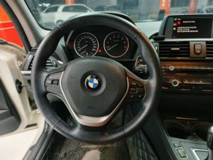 Hatchback Deportivo Premium <span class=keywords><strong>Usado</strong></span>: <span class=keywords><strong>BMW</strong></span> <span class=keywords><strong>116i</strong></span> Sport Line 2012, 1.6T Turbo y Tracción Trasera, Importado, Divertido de Conducir - Product Image 6