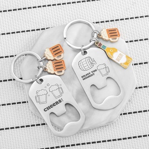 Regalo Personalizzabile per la Festa del Papà: Apribottiglie Portachiavi in Acciaio Inox con Piccoli Utensili per Papà - Product Image 2
