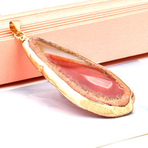 उच्च गुणवत्ता वाले उत्पादों फैशनेबल गहने <span class=keywords><strong>Agate</strong></span> स्लाइस लटकन कस्टम ज्वलंत रंग सोने रिम सुलेमानी लटकन - Product Image 6