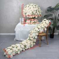 Décoration Florale Artificielle de Table, Centre de Table en Roses Rouges Artificielles, Chemin de Table de Fleurs Rouges Faux pour Décoration de Table de Mariage
